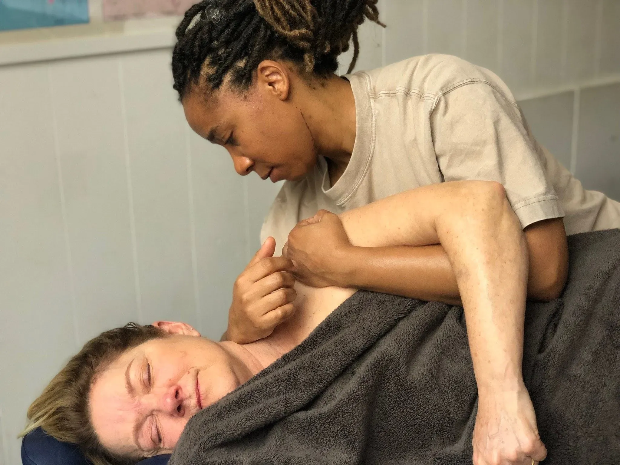 Clinical bodywork session at Balance by Leana